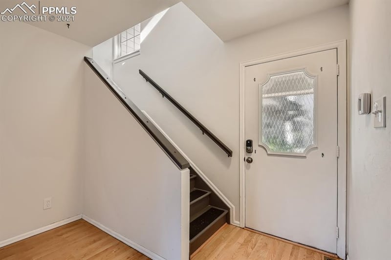 320 Cobblestone Dr, Colorado Springs, CO 80906