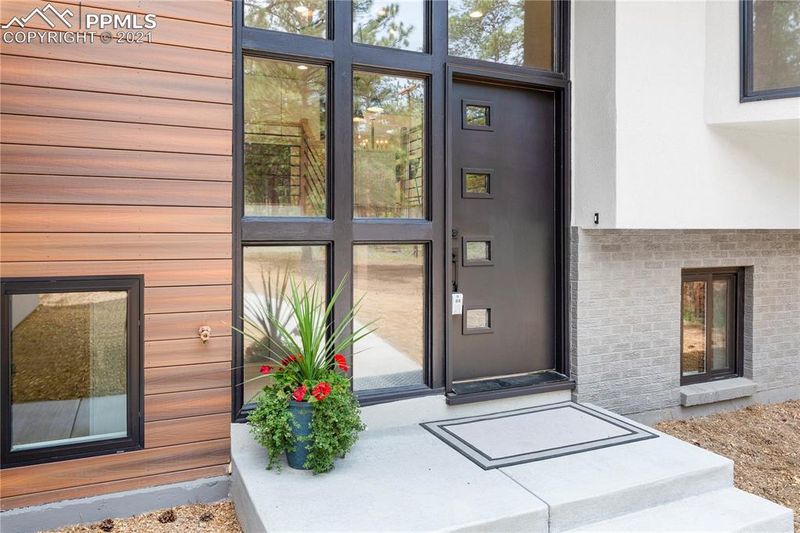 320 Mustang Way, Monument, CO 80132