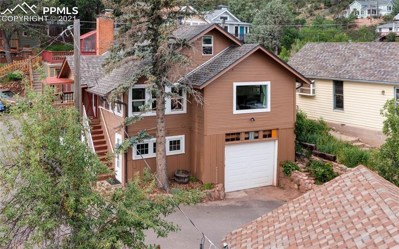 320 Oklahoma Rd, Manitou Springs, CO 80829