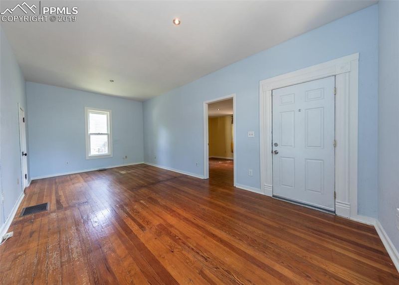 320 N Prospect St, Colorado Springs, CO 80903