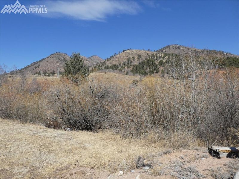 3204 E Estates Cir, Larkspur, CO 80118