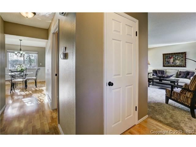 3205 E Oak Creek Dr, Colorado Springs, CO 80906