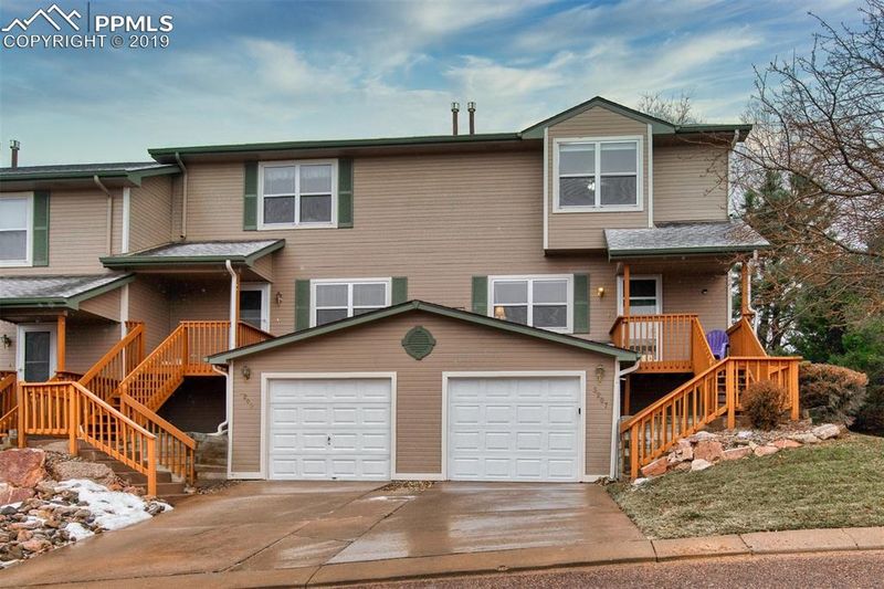 3207 Hearthridge Cir, Colorado Springs, CO 80918