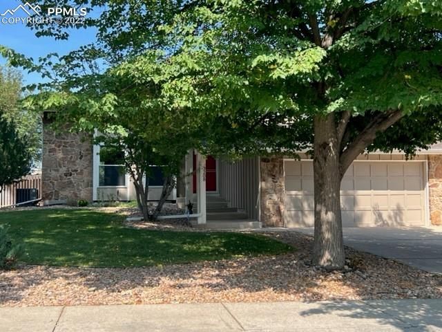 3208 Springridge Dr, Colorado Springs, CO 80906