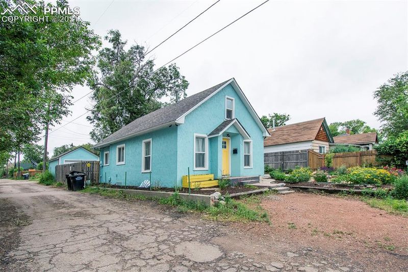 321 S Institute St, Colorado Springs, CO 80903
