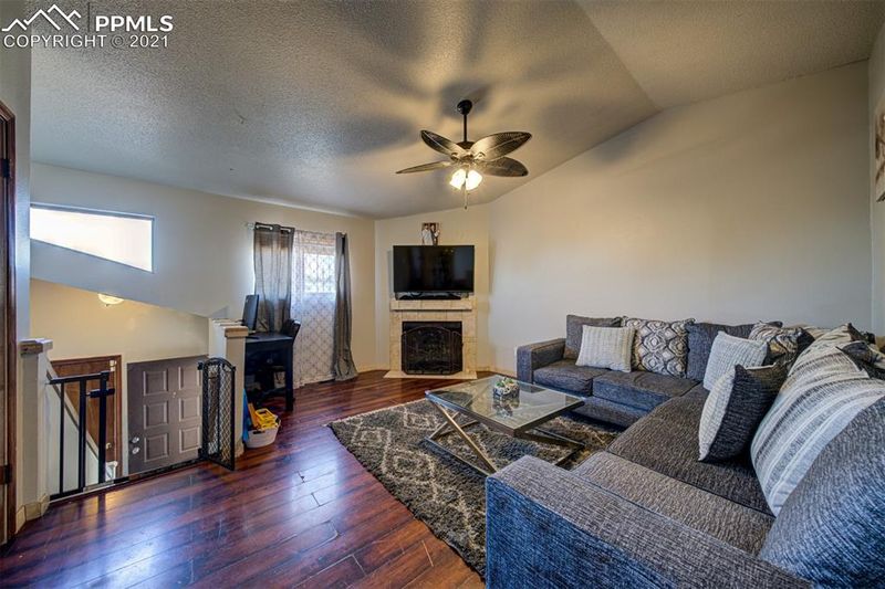321 Trapper Ln, Fountain, CO 80817