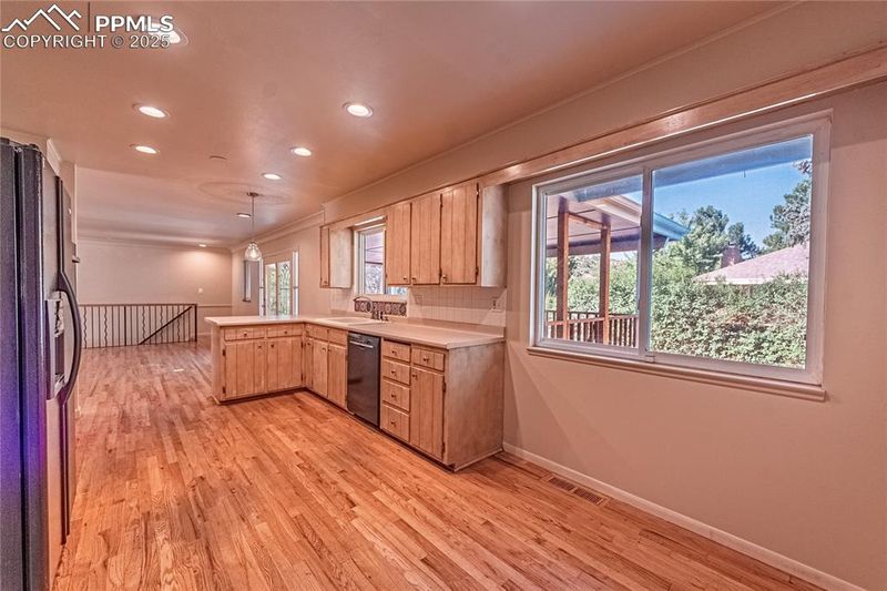 3214 Austin Dr, Colorado Springs, CO 80909