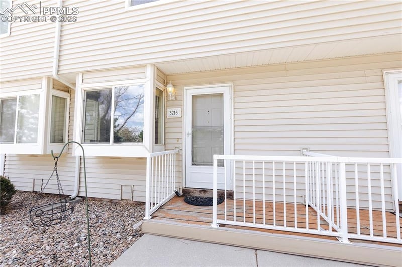 3216 Vail Pass Dr, Colorado Springs, CO 80917