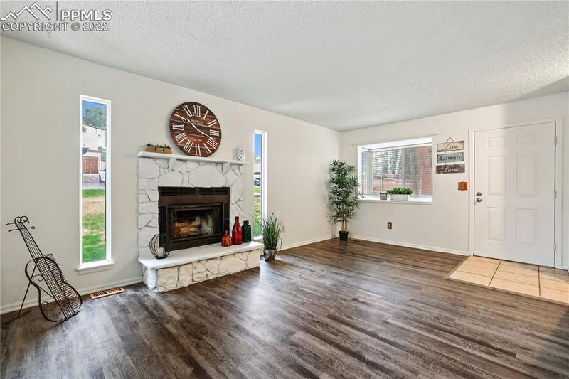 3218 Vail Pass Dr, Colorado Springs, CO 80917