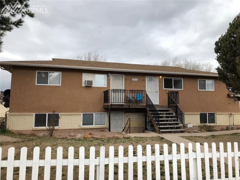 322 Bonnie Ct, Colorado Springs, CO 80916