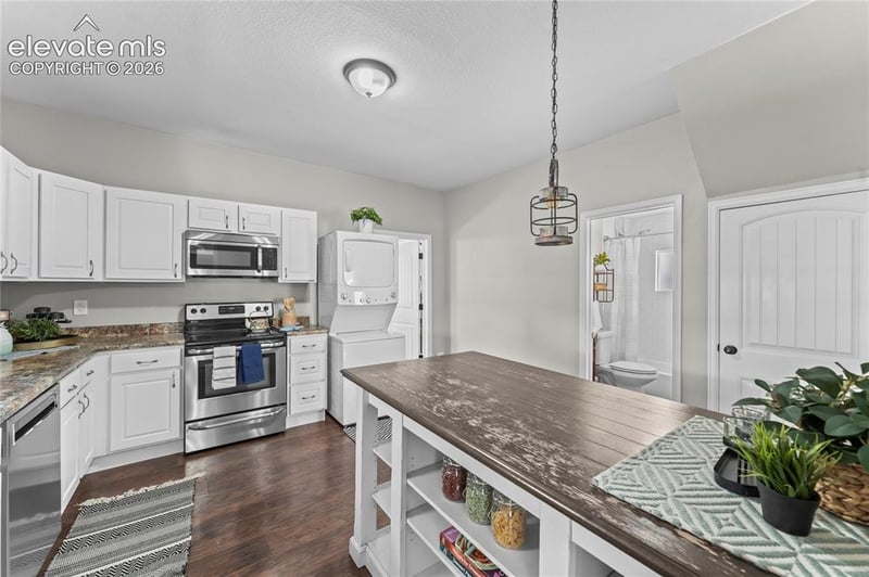 322 Nichols Ct, Colorado Springs, CO 80905