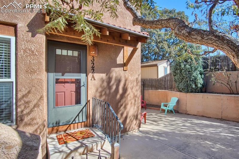 322 Santa Fe Pl #A, Manitou Springs, CO 80829