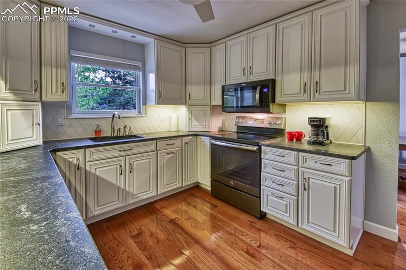 3220 Windjammer Dr, Colorado Springs, CO 80920