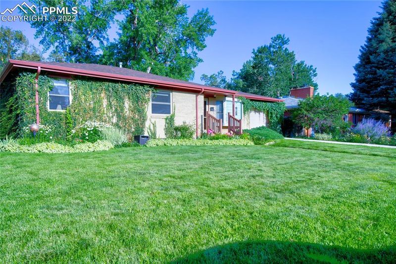 3225 Gladiola Dr, Colorado Springs, CO 80907