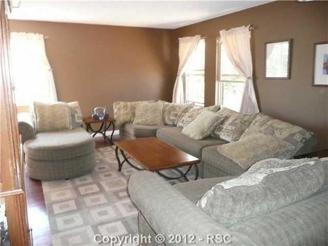 3229 E Breckenridge Dr, Colorado Springs, CO 80906