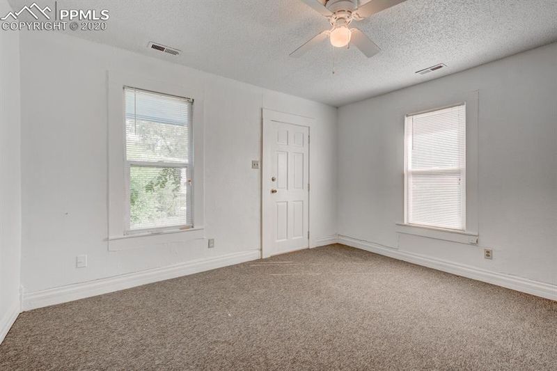 323 W Dale St, Colorado Springs, CO 80905
