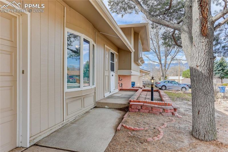 323 Kenady Cir, Colorado Springs, CO 80910
