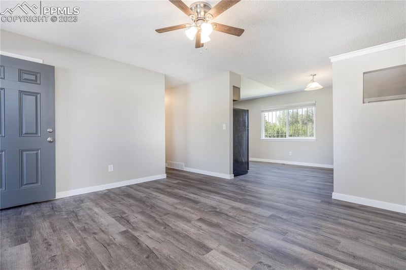 323 Longfellow Dr, Colorado Springs, CO 80910