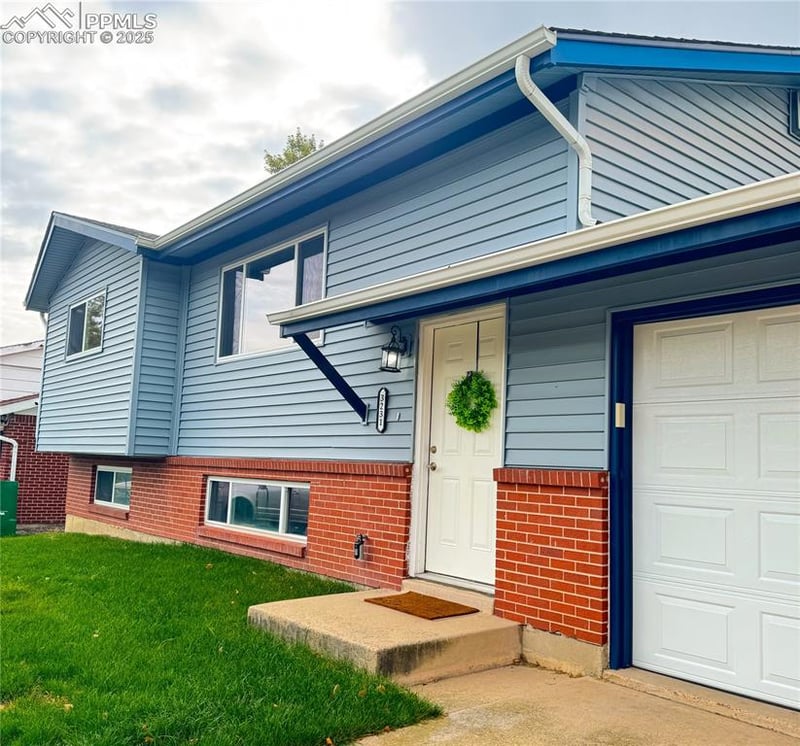 3231 Michigan Ave, Colorado Springs, CO 80910