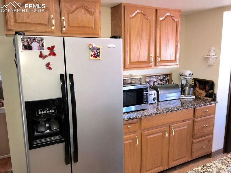 3233 Shalimar Ter, Pueblo, CO 81008