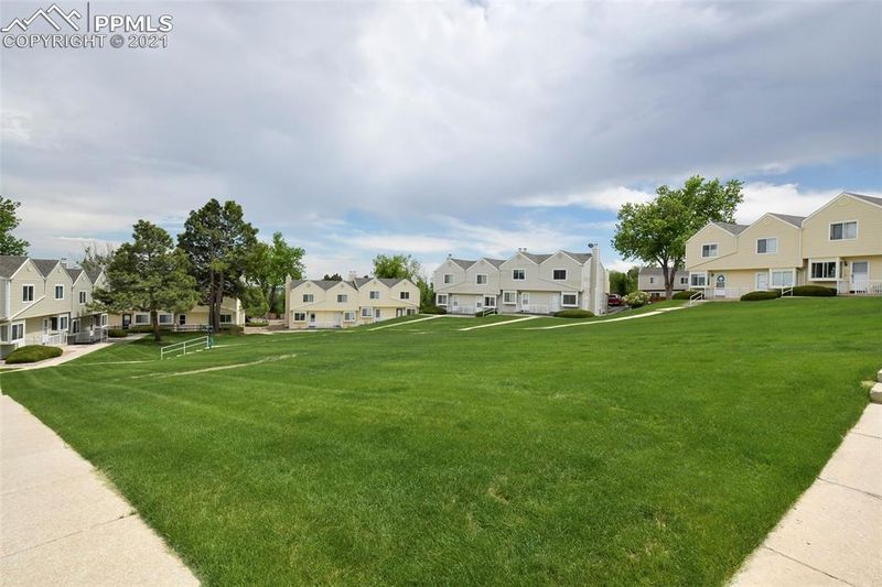 3233 Vail Pass Dr, Colorado Springs, CO 80917