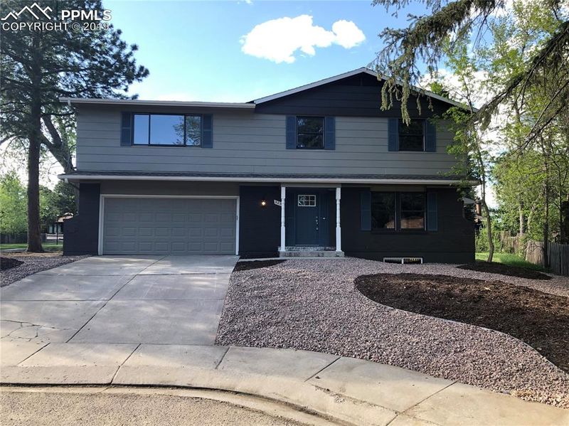 3238 W Parade Cir, Colorado Springs, CO 80917