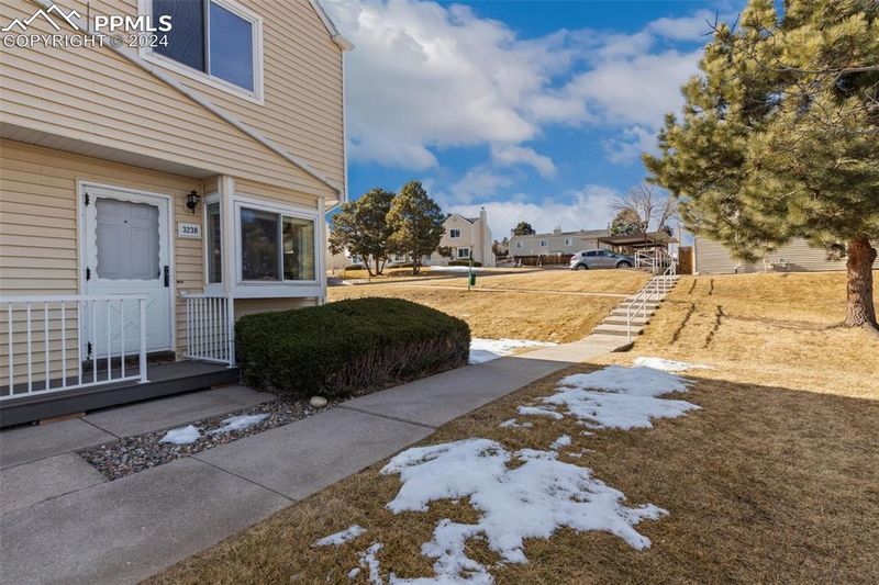 3238 Vail Pass Dr, Colorado Springs, CO 80917