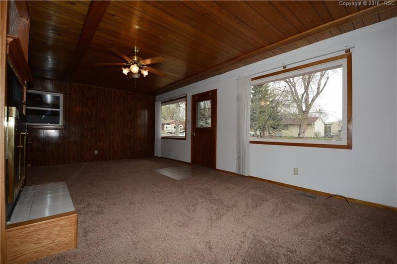 324 Sherri Dr, Colorado Springs, CO 80911