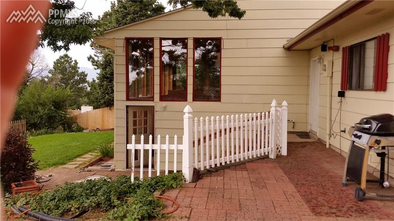 3240 Squaw Valley Dr, Colorado Springs, CO 80918