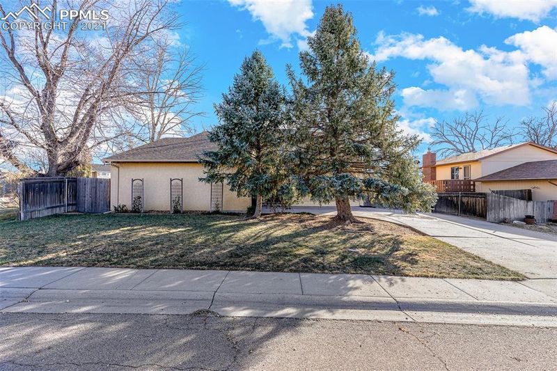 3242 Shalimar Ter, Pueblo, CO 81008