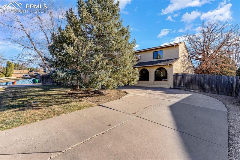 3242 Shalimar Ter, Pueblo, CO 81008