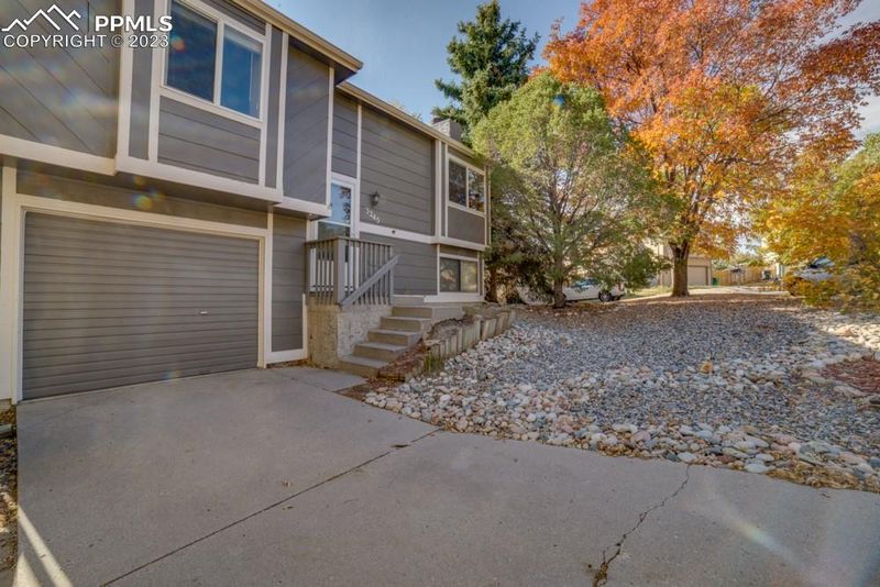 3245 Gothic Pl, Colorado Springs, CO 80917