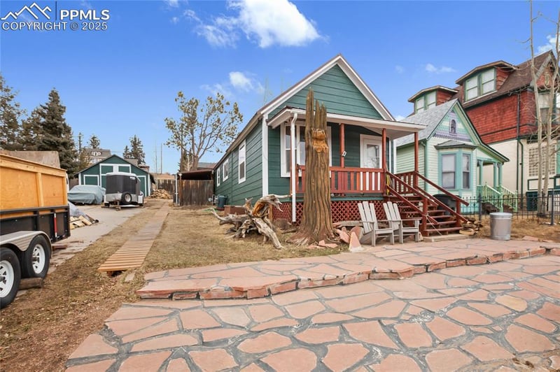 325 Eaton Ave, Cripple Creek, CO 80813