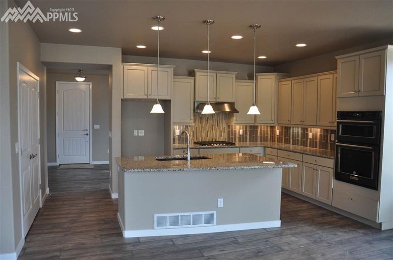 3250 Excelsior Dr, Colorado Springs, CO 80920