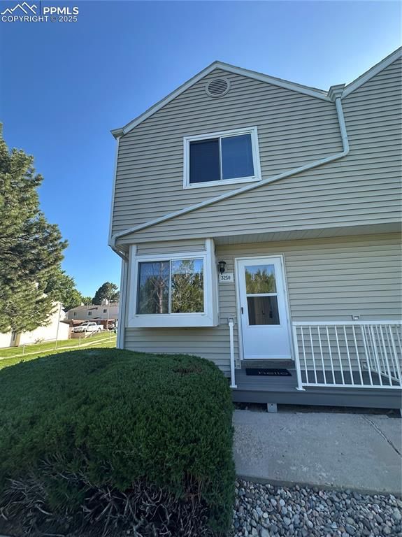 3250 Vail Pass Dr, Colorado Springs, CO 80917