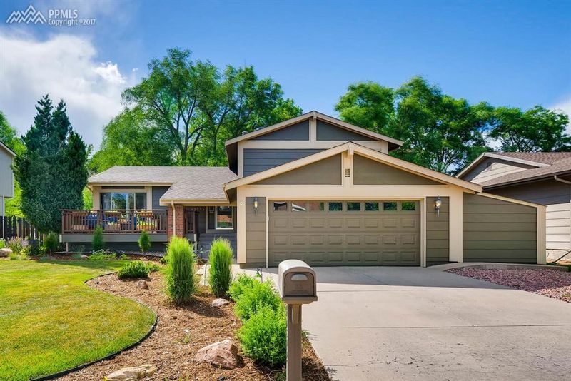 3252 E Breckenridge Dr, Colorado Springs, CO 80906