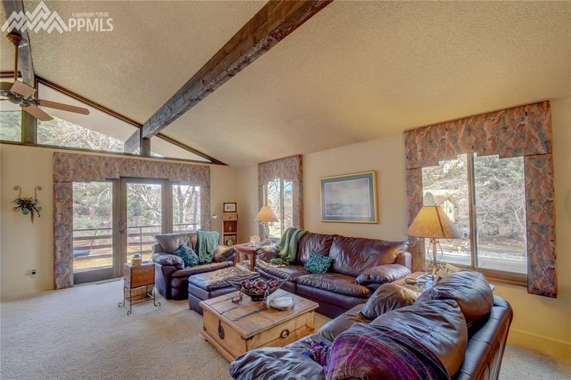 3259 Austin Dr, Colorado Springs, CO 80909