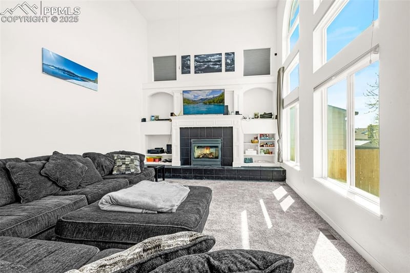 3260 Tail Spin Dr, Colorado Springs, CO 80916