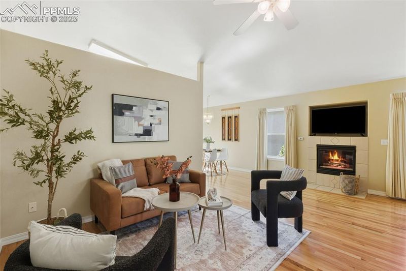 3263 Chestnut Glen Ln, Colorado Springs, CO 80918