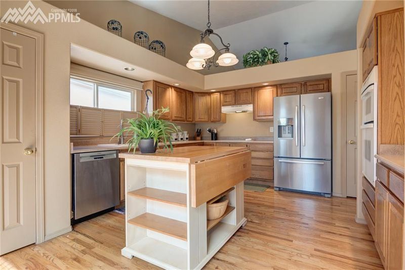 3263 Greenmoor Ct, Colorado Springs, CO 80920