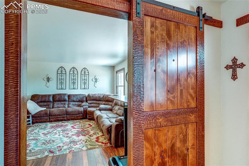 3278 Estates Cir, Larkspur, CO 80118
