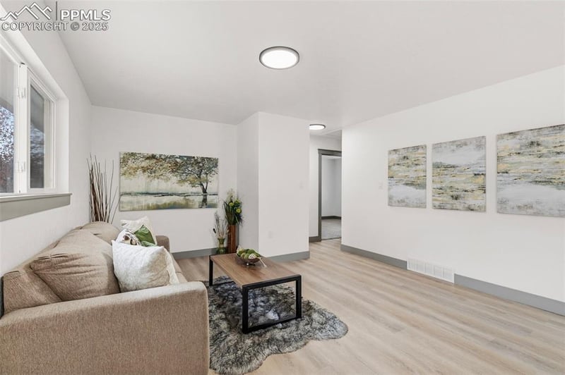 328 Davie Dr, Colorado Springs, CO 80911