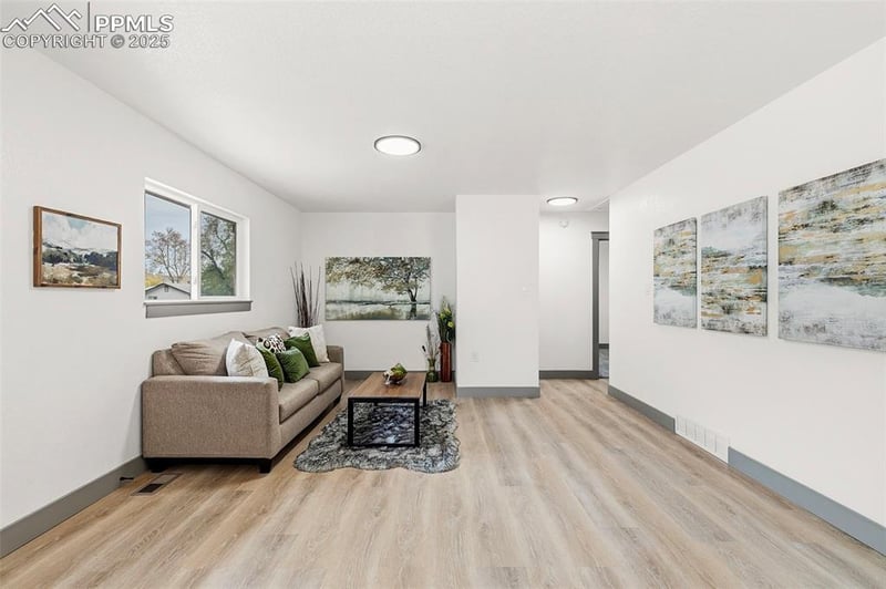 328 Davie Dr, Colorado Springs, CO 80911