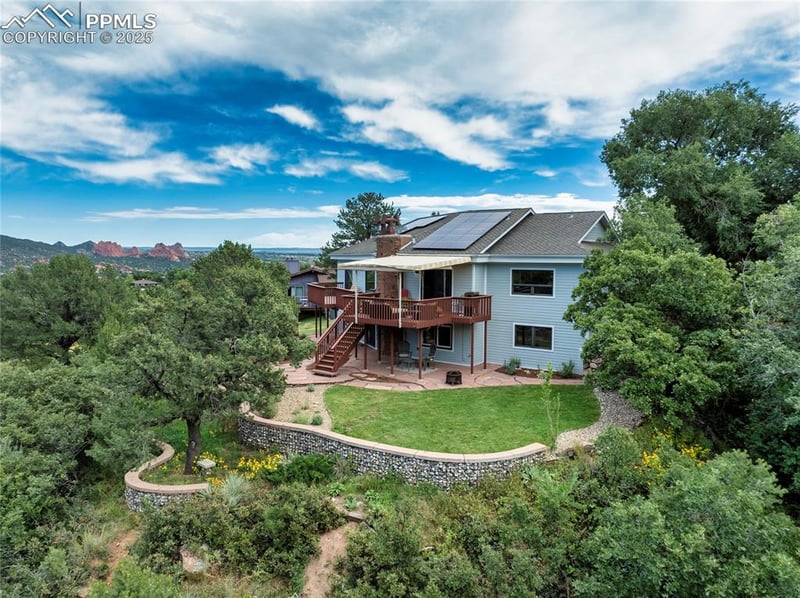 328 Sutherland Pl, Manitou Springs, CO 80829