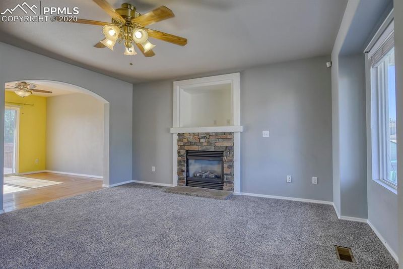 3283 Waverly Ln, Colorado Springs, CO 80922