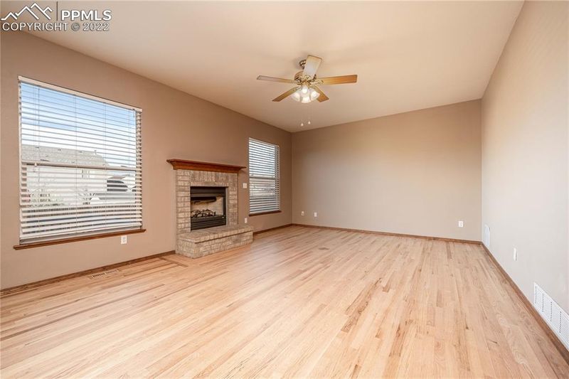 3284 Tail Spin Dr, Colorado Springs, CO 80916