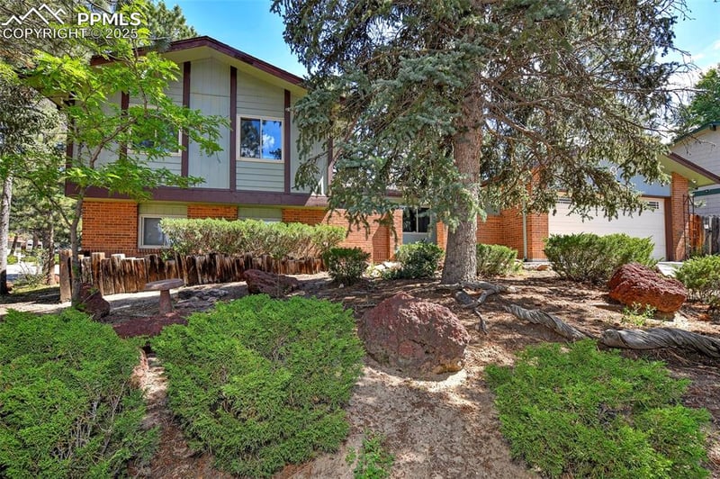 3287 Squaw Valley Dr, Colorado Springs, CO 80918