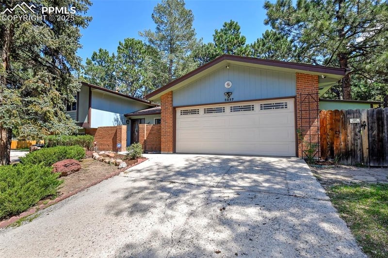 3287 Squaw Valley Dr, Colorado Springs, CO 80918