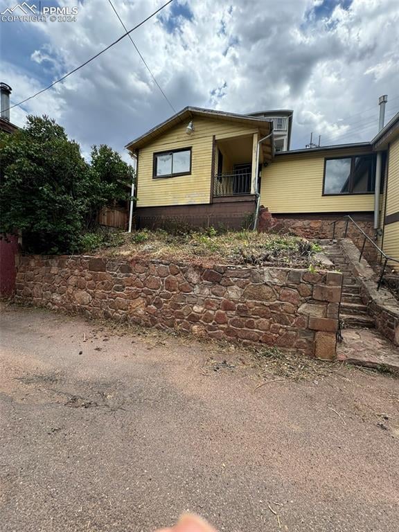 33 Cherokee Rd, Manitou Springs, CO 80829
