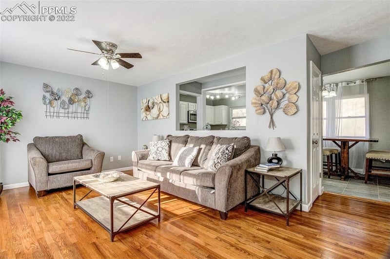 33 Dartmouth St, Colorado Springs, CO 80911